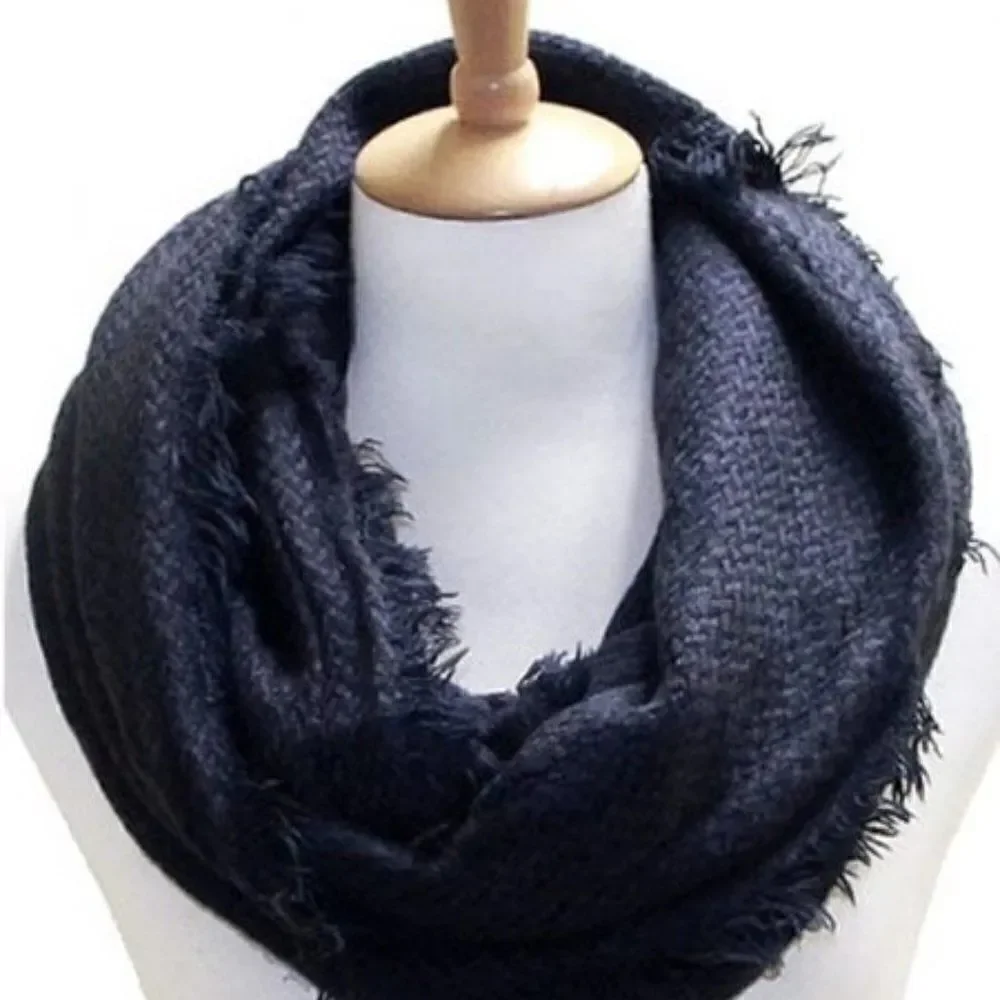  Ladies Navy Blue Infinity Scarf - Picture 2 of 2
